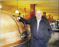  ?? DPA-BILD: HEITMANN ?? Stolz auf sein Produkt: Braumeiste­r Vaclav Berka in der Pilsner-Urquell-Brauerei in Pilsen