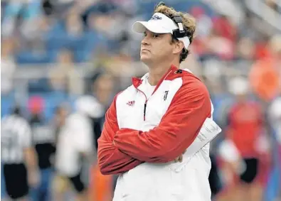  ?? JIM RASSOL/STAFF FILE PHOTO ?? “When you’re a head coach, you say things at team meetings, to other coaches, to the media and now it’s more powerful,” Florida Atlantic University football coach Lane Kiffin says. “Take time to think about what you’re saying.”