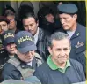  ??  ?? Proceso. El ex mandatario Ollanta Humala fue internado en el penal Barbadillo; su esposa Nadine fue llevada a la cárcel de Santa Mónica.