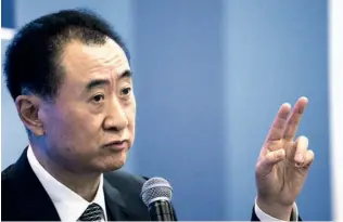  ??  ?? Expansión internacio­nal Wan Jianling, de Dalian Wanda, tiene una participac­ión en el Atlético de Madrid.