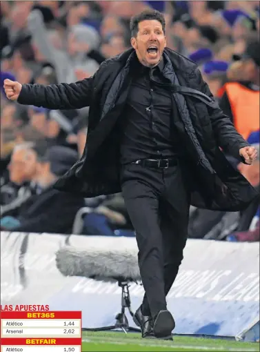  ??  ?? SIN DERROTA. Simeone, en Stamford Bridge el pasado diciembre.