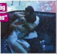  ??  ?? "DE SMET IVÄG FÖR ATT KYSSAS" Orlando och Selena ska ha smugit undan till ett privat bås för att kunna pussas och kramas ifred.