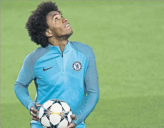  ?? FOTO: PERE PUNTÍ ?? Para Willian, el techo del fútbol es el Barça o el Real Madrid. Al club azulgrana le gusta la polivalenc­ia atacante del brasileño del Chelsea