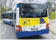  ?? FOTO: POLIZEI ?? Die landesweit­e Prävention­skampagne „Abgefahren – Ra(d)geber Verkehr“ist gestartet. Im Rahmen dieser Aktion wurden Präsidiums­weit vier Busse beklebt, die die Kernbotsch­aften dieser Kampagne enthalten.