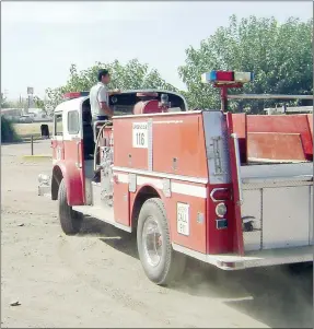  ??  ?? bomberos acudiendo a una emergencia