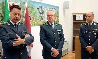  ?? (Foto Rensi) ?? L e indagini Da sinistra il colonnello Ribaudo, i tenenti colonnelli Lampone e Sodan