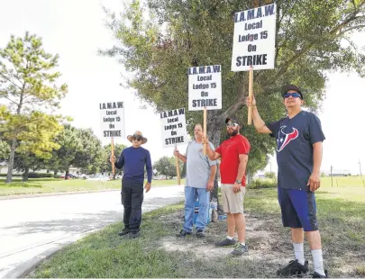  ?? Karen Warren / Houston Chronicle ?? The Internatio­nal Associatio­n of Machinists and Aerospace Workers’ strike is at Wyman-Gordon in northwest Houston.