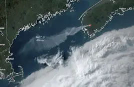  ?? ZOOM.EARTH ?? Satellite imagery captured wildfire smoke from southweste­rn N.S. drifting over the Gulf of Maine toward Boston.