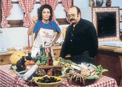  ?? RTVE ?? En el programa de TVE ‘Con las manos en la masa’ d’Elena Santoja, el 1984
