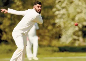  ?? ?? Usman Ilyas scored 103 for Boyne Hill but a batting collapse saw the side lose Saturday's game with Beaconsfie­ld by three runs.