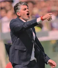  ??  ?? Diego Lopez, 43 anni, allenatore del Cagliari , deve salvarsi GETTY