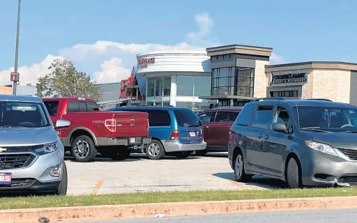  ?? JOE PUCHEK/POST-TRIBUNE ?? Southlake Mall in Hobart is currently up for auction after the owner defaulted on its loans.