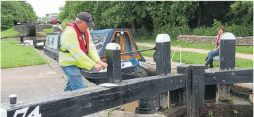  ?? PHOTO: JANET RICHARDSON ?? The lock on the Trent & Mersey Canal at Middlewich.