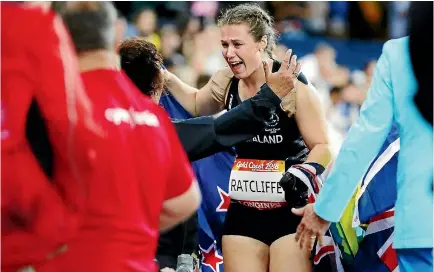  ?? PHOTOSPORT ?? Julia Ratcliffe won gold in the hammer throw, but TVNZ missed most of her event.