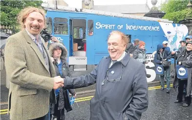  ?? Picture: David Martin. ?? Chris Law, left, meets actor Brian Cox during his campaign.