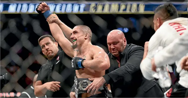  ??  ?? Robert Whittaker after beating Yoel Romero to win the interim UFC middleweig­ht championsh­ip title in Las Vegas this month.