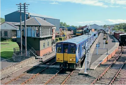  ?? IAN LOTHIAN ?? On September 1, No. 614209 is seen leaving Bo’ness on its second run of the day to Kinneil. Note the Haymarket depot sticker on the cab front.