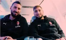  ?? LAPRESSE ?? Antonio Donnarumma, 28 anni, con il fratello Gianluigi, 19