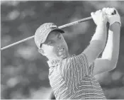  ?? MICHAEL DWYER/AP ?? Webb Simpson has a one shot lead at the Dell Technologi­es Championsh­ip at TPC Boston, the second leg of the PGA Tour playoffs.