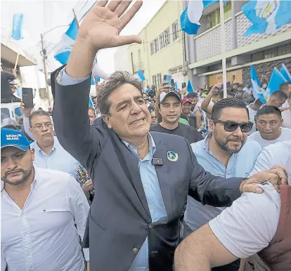  ?? Moisés Castillo/ap Carlos pineda ?? Carlos Pineda, al llegar la semana pasada a la Corte Constituci­onal guatemalte­ca