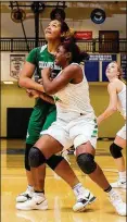  ?? TY FREEMAN / SPECIAL TO AJC ?? Georgia commit Javyn Nicholson (left) leads Collins Hill in a home Class AAAAAAA game against Central Gwinnett on Saturday.