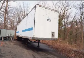  ?? Grace Duffield / Hearst Connecticu­t Media ?? The skating rink equipment was delivered to Waveny Park in New Canaan on Jan. 4.