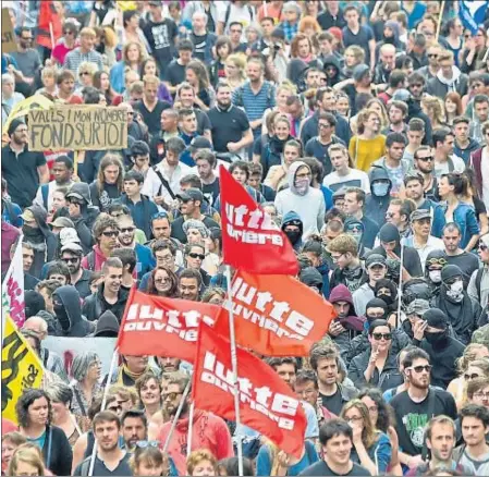  ??  ?? El pasado 28 de junio se produjo la última protesta nacional contra la reforma laboral de Hollande