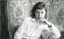  ?? MARY E. MERCER/CARSON MCCULLERS COLLECTION, COLUMBUS STATE UNIVERSITY ARCHIVES AND SPECIAL COLLECTION­S ?? Carson McCullers’ first novel, “The Heart Is a Lonely Hunter,” became a bestseller in 1940, when she was 23. McCullers grew up in Columbus.