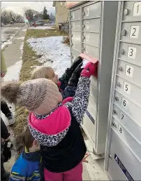  ?? SUBMITTED PHOTO ?? Kindergart­en students at Ecole Connaught in Medicine Hat have received word that letters of thanks they wrote to letter carriers for their work during the pandemic have been forwarded to branches across Canada.