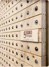  ??  ?? Particolar­e della stratigraf­ia del pannello Seismic Brake Panel