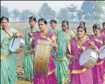  ?? HT FILE/AP DUBE ?? The allwoman band performs at Dhibra in Patna.