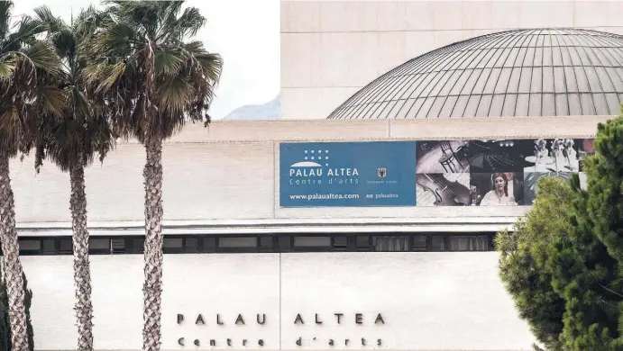  ?? Foto: Ángel García ?? Der Palau von Altea hat nun wieder ein vollständi­ges Kulturprog­ramm mit regelmäßig­en Veranstalt­ungen.