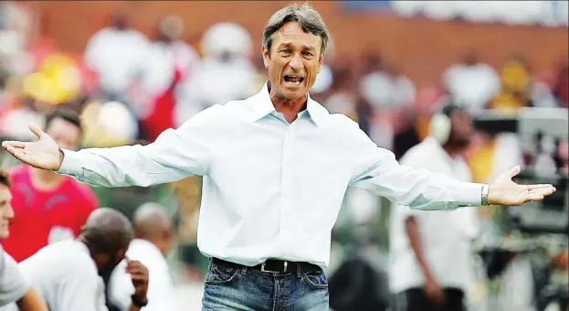  ?? Picture: GALLO IMAGES ?? ‘RAISE THE BAR’: Muhsin Ertugral says Collins Mbesuma should have scored twice as many goals as he did this season