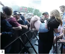  ?? PHOTOS JEAN-FRANÇOIS DESGAGNÉS ?? 1. La foule était très importante pour le spectacle de Migos. 2. Les rappeurs ont déguerpi après 45 minutes de spectacle. 3. Les gardiens de sécurité ont évacué des amateurs.