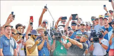  ?? USA TODAY SPORTS ?? Phil Mickelson hits out of the rough on the 16th during the third round of the PGA Championsh­ip .