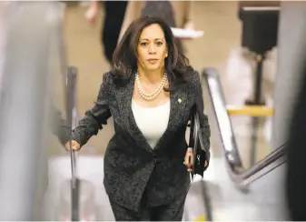  ?? Chip Somodevill­a / Getty Images ?? Sen. Kamala Harris has put her legal background to work during during committee hearings.