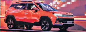  ?? ?? The Moskvitch 3, left, the latest model from the Russian carmaker, and the Chinesemad­e Sehol X4, below