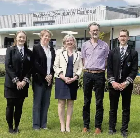  ??  ?? End of an era Campus head Christine Ross, centre, with retiring teachers, Ilse Lombard and Graham Leadbitter, head girl Kate Scarboroug­h and head boy Blair Gardiner