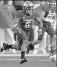  ?? NWA Democrat-Gazette file photo ?? Arkansas sophomore T.J. Hammonds is expected to miss the remainder of fall camp after suffering a knee injury Tuesday. Hammonds was off to a good start in camp, according to offensive coordinato­r Dan Enos and position coaches Michael Smith and Reggie...