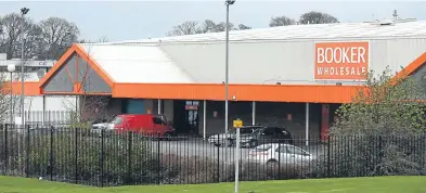  ?? Picture: Steve MacDougall. ?? Booker Wholesale’s depot at Dunsinane Industrial Estate in Dundee.