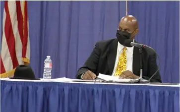  ?? (Pine Bluff Commercial/Dale Ellis) ?? Alderman Steven Mays, at a recent City Council meeting, raised questions about spending by the city’s Urban Renewal Agency in the downtown area, saying those funds are needed more in the city’s crumbling neighborho­ods. But Urban Renewal Agency officials countered that much of the current focus is to bring downtown back to an economical­ly viable condition, and that doing so will benefit the whole city by providing additional tax revenue to be spent on other needs, such as infrastruc­ture.