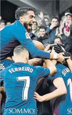  ?? FOTO: LOF ?? Los jugadores del Huesca quieren rematar la faena y cerrar su ascenso a Primera