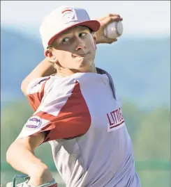  ?? AP ?? UNHITTABLE: Gavin Weir throws a pitch during his no-hitter in South Dakota’s 1-0 victory over California in the Little League World Series in Williamspo­rt, Pa., on Wednesday.