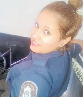  ??  ?? Detenida. Rosa Edith Quiroga (31) había ingresado a la Policía en 2010.