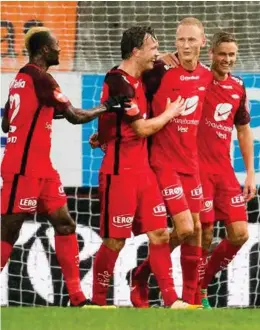  ??  ?? JUBEL: Kristoffer Barmen skrudde inn Branns tredje scoring mot Haugesund, som også var hans fjerde på fem vestlandsd­erby.