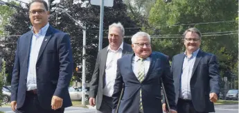  ??  ?? Donald Arseneault, Bertrand LeBlanc, Ed Doherty et Victor Boudreau ont annoncé qu’ils ne seront pas candidats aux prochaines élections. - Acadie Nouvelle: Mathieu Roy-Comeau