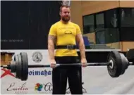  ?? FOTO: WHEA ?? Arendalitt­en Thomas Larsen (31) løfter her 170 kilo i Axel deadlift under grepsVM i Finland tidligere i september.