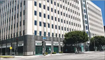  ?? Broadway Federal Bank ?? FOR YEARS, many Black-owned and -led banks have been limited by their relative lack of assets. Broadway Federal Bank in L.A., above, is merging with City First Bank to create the nation’s largest Black-led bank.