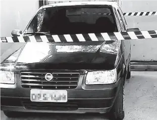  ?? Reprodução ?? Carro que seria usado por Cláudio Aquino nos crimes de estupro, apreendido pela Polícia Civil para passar por perícia; veículo foi reconhecid­o pelas vítimas