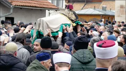  ?? ?? U haremu Gazi Husrev-begove džamije u Sarajevu 24. novebra 2021. godine je klanjana dženaza namaz šejhu Salih-ef. Ibriševiću, koji je 22. novembra u 81. godini žvota preselio na ahiret.